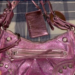 Steve Madden glow r crystal cross body